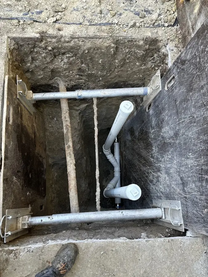 Experienced plumber completing Drain Cleaning work in Alpine